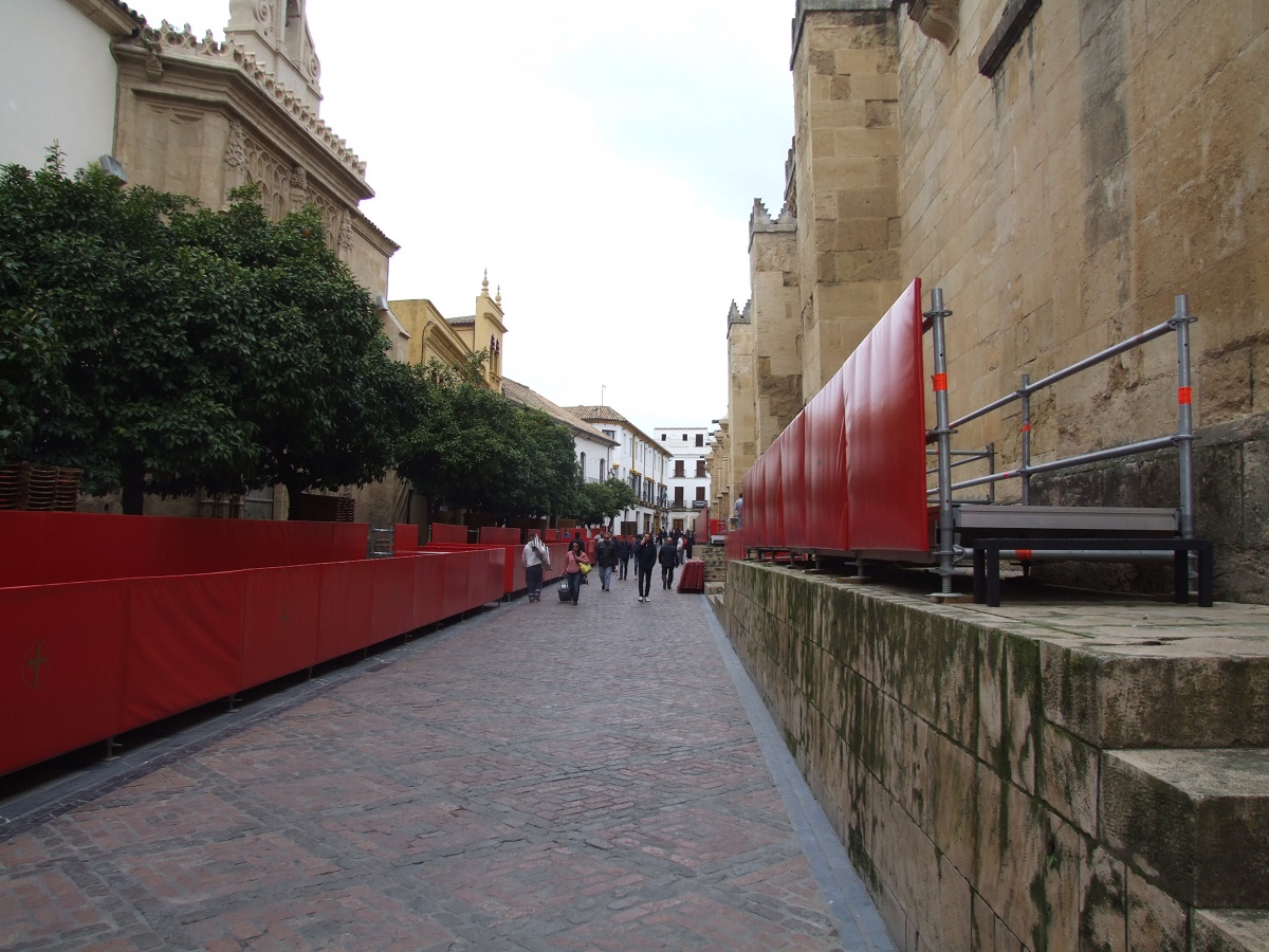 Denuncian abuso de la Mezquita-Catedral y decisiones a espaldas a la ciudadanía en la Carrera Oficial de la Semana Santa