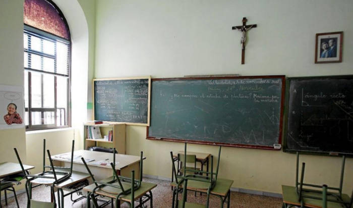 Religión en los colegios: USTEA pide a la Consejería de Educación de la Junta de Andalucía que mueva ficha