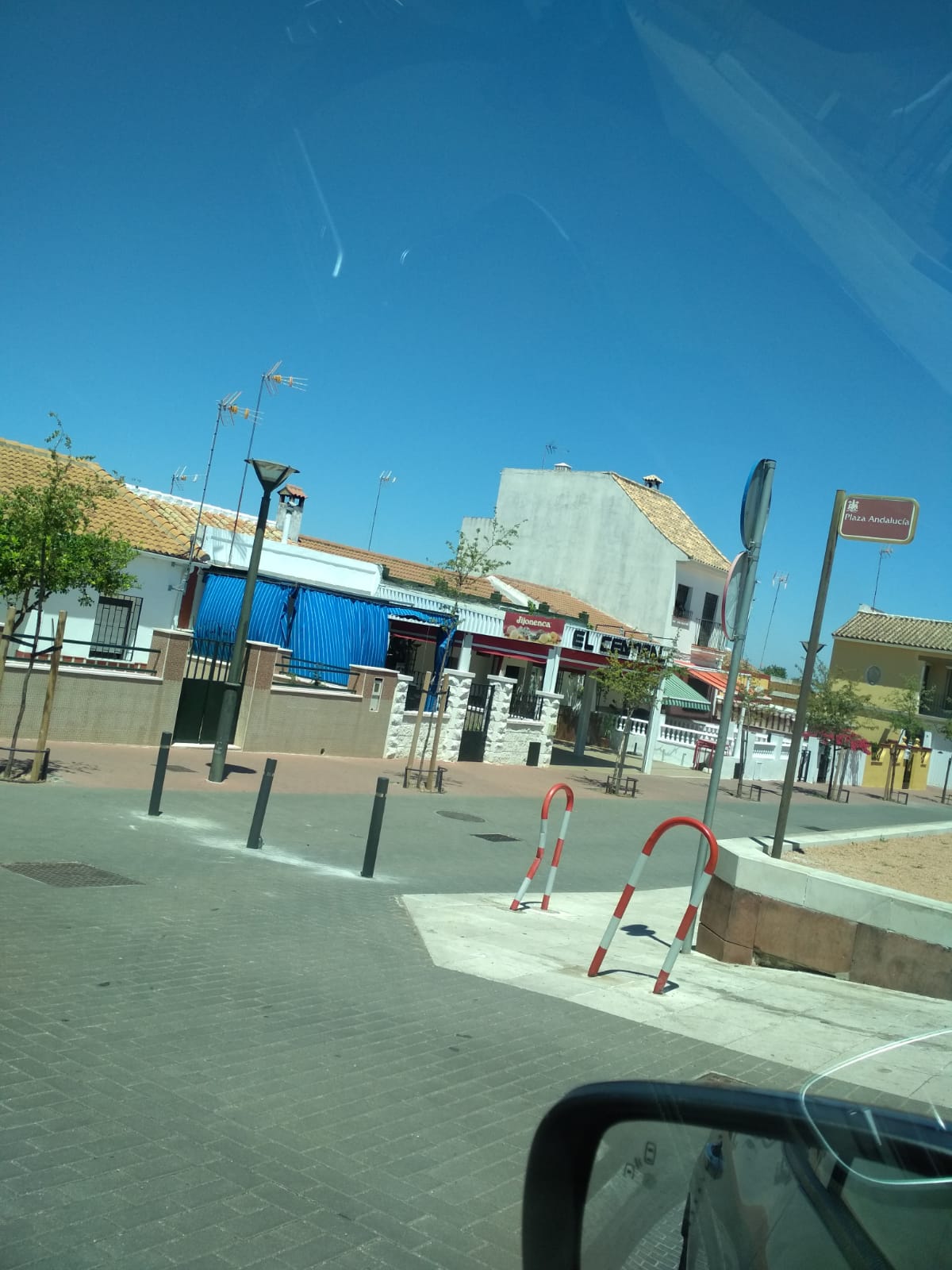 El vecindario de Cerro Muriano en contra del cierre al tráfico de la Plaza de Andalucía