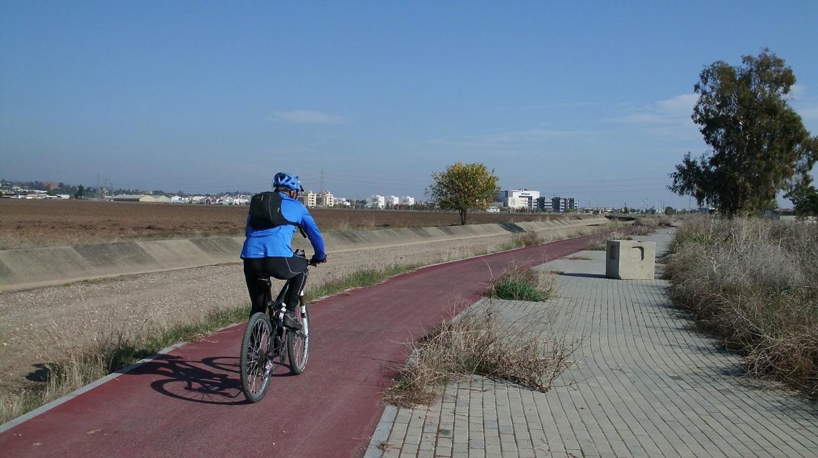La Federación de Asociaciones Vecinales Al-Zahara reprocha al Ayuntamiento el anuncio de ejecución de obras sin consenso, esta vez, las del carril bici