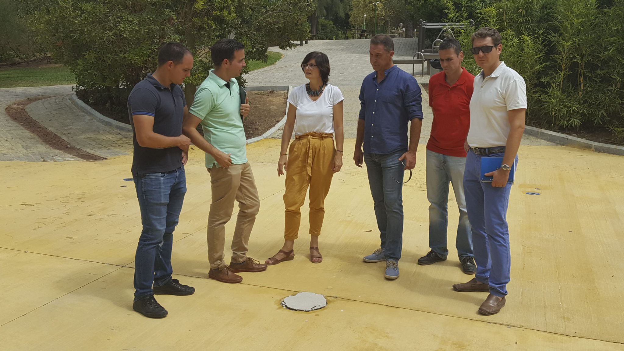 Ciudad de los niños y niñas. Reunión de Amparo Pernichi y la empresa VORTEX e informe de la empresa.