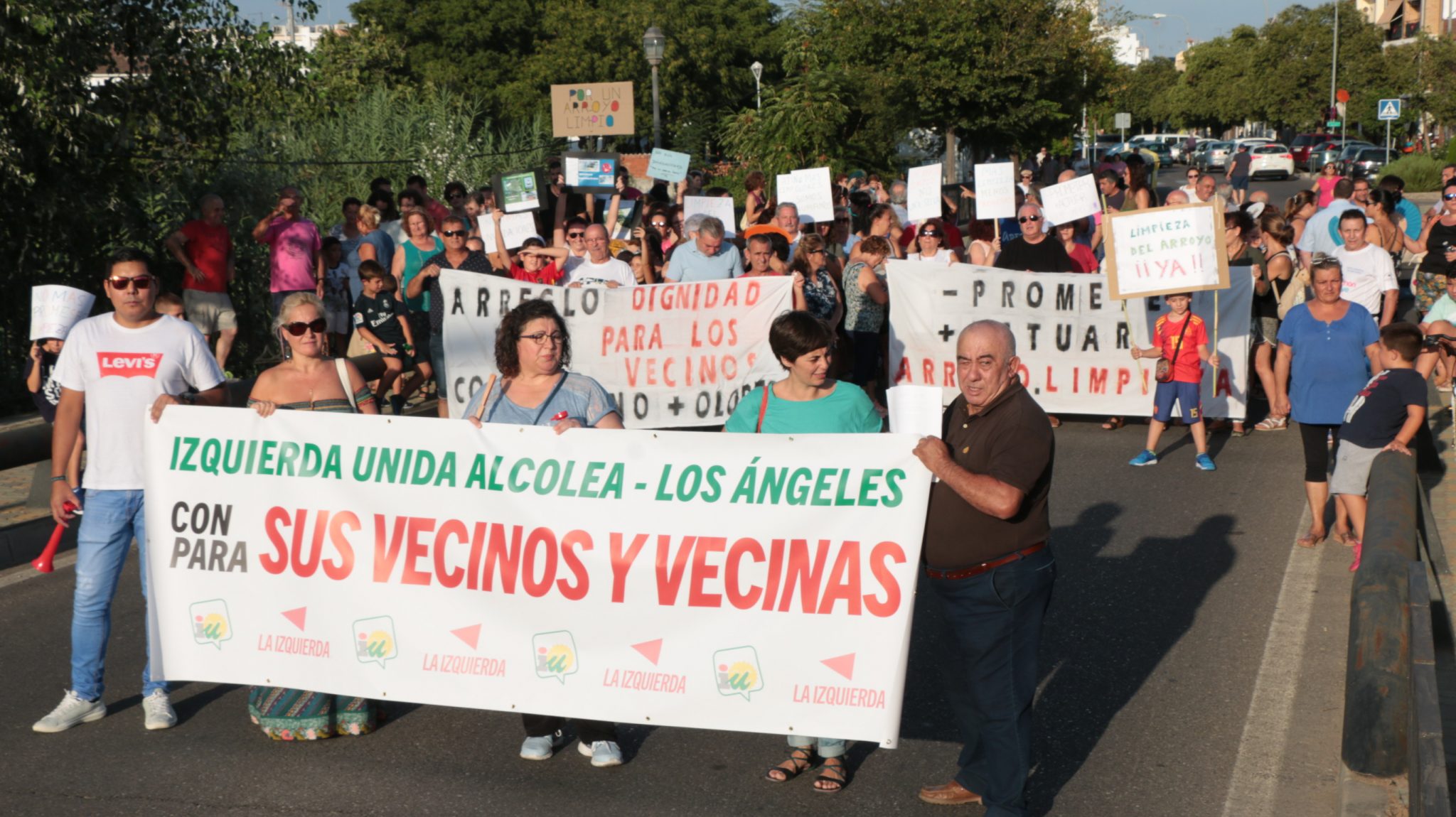 IU pide la limpieza del Arroyo Guadalbarbo a su paso por Alcolea