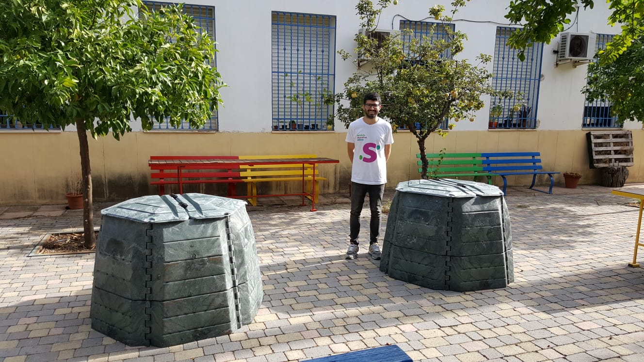 Sadeco entrega siete compostadoras para seguir concienciando sobre la importancia del reciclaje de materia orgánica