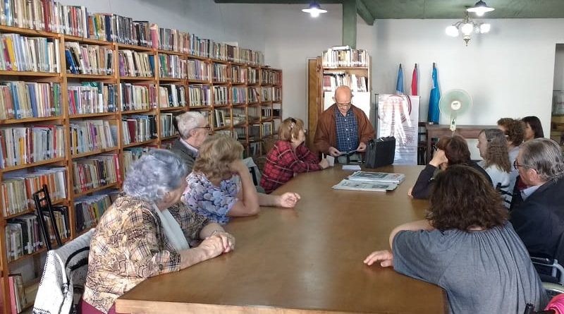 La Federación de Asociaciones Vecinales Al-Zahara homenajea a las mujeres presidentas de Distrito