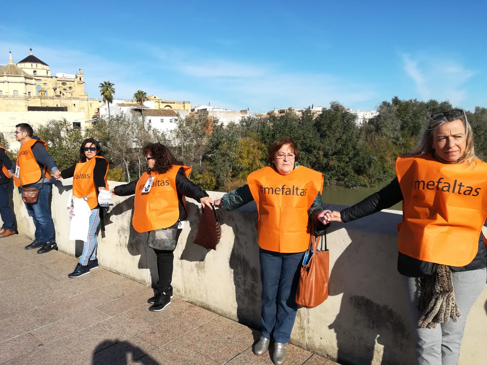 Una cadena humana por las personas desaparecidas
