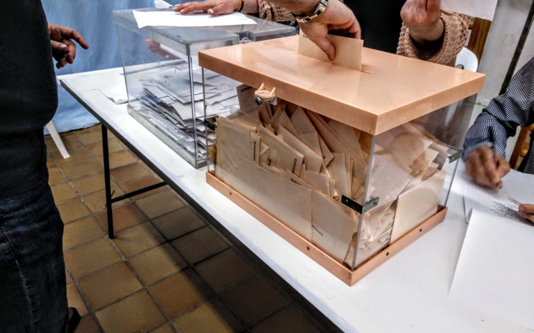 Acusan a una interventora del PP de manipular y cambiar el voto de una mujer de 87 años