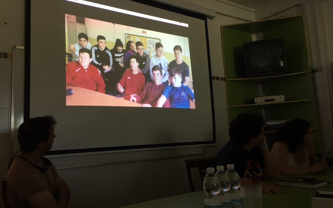 Actividad de Cic-Batá con jóvenes en Villa del Río