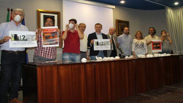 Al-Zahara mantiene su negativa a que se incineren residuos en el casco urbano