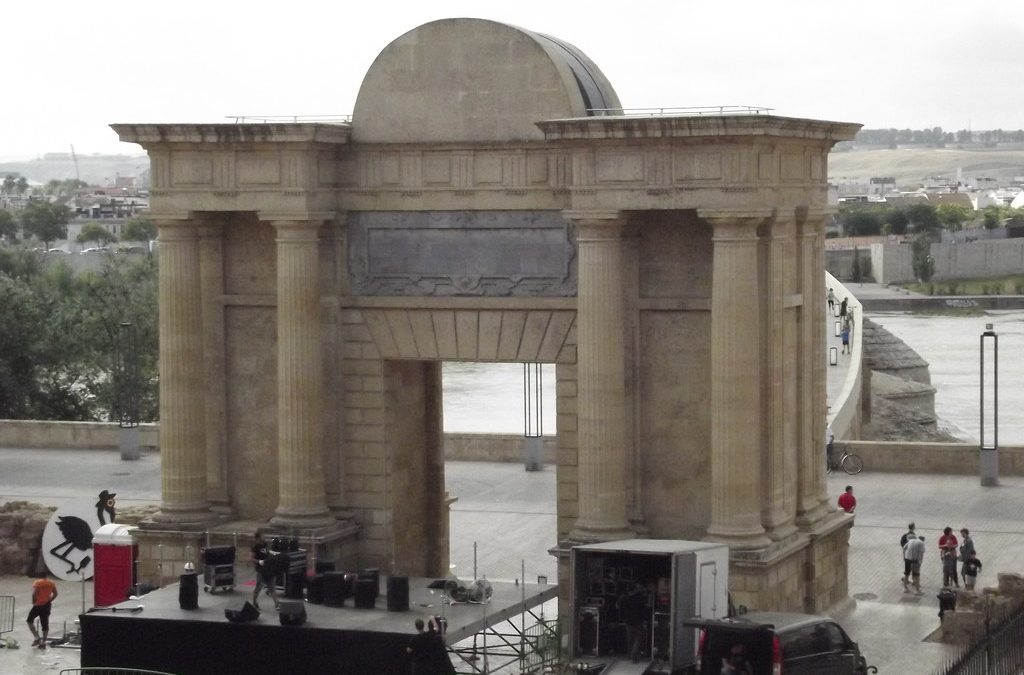 La Federación vecinal Al-Zahara considera un despropósito montar una docena de conciertos en el Casco