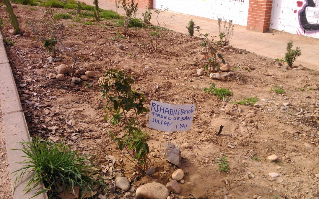 Los vecinos de Acera de San Julián se «apoderan» del Paseo ante la incertidumbre de su rehabilitación