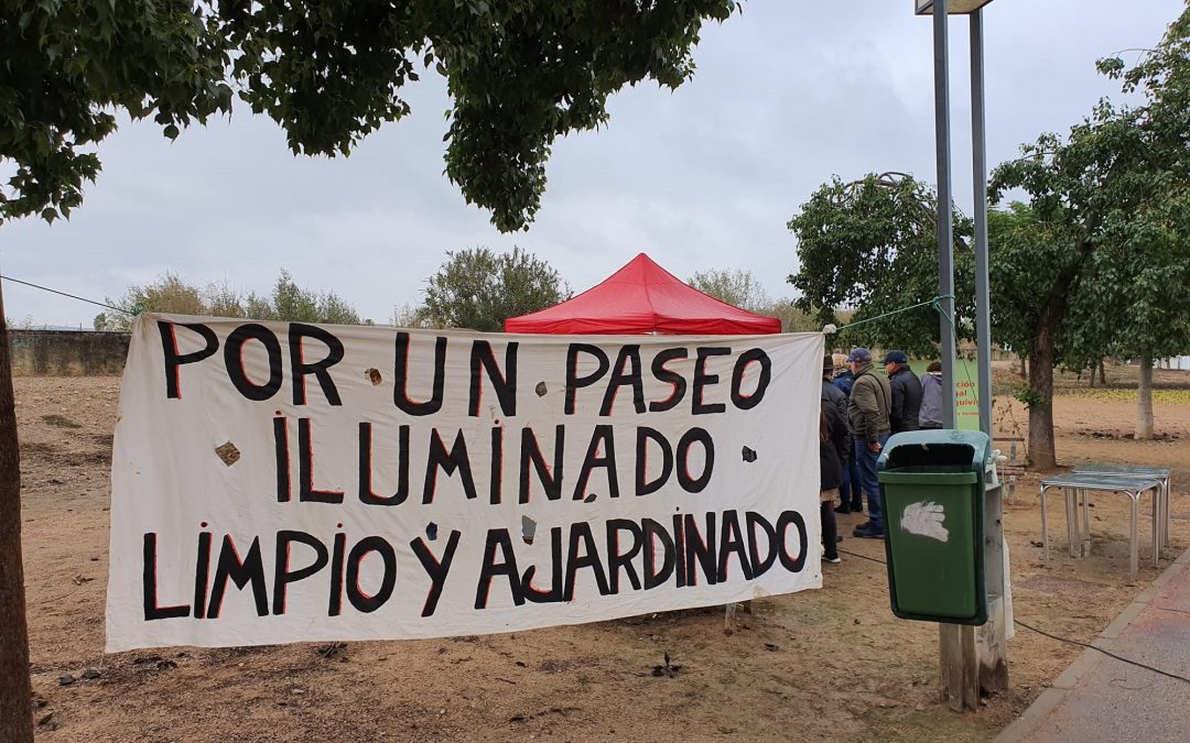 Asamblea ciudadana para dar a conocer el proyecto del Paseo de San Julián, en el Campo de la Verdad.