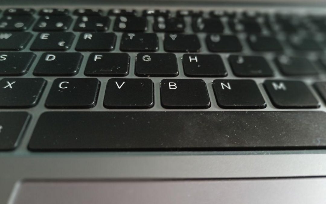 Tele maestras en familias confinadas