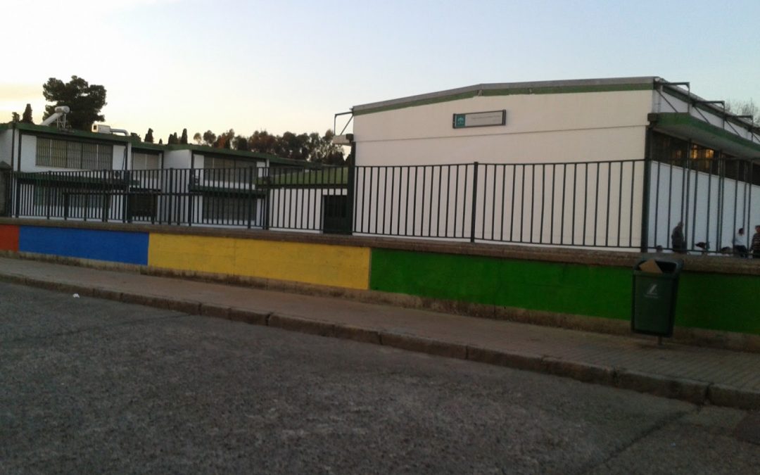 La Asociación de madres y padres del Colegio Algafequi denuncia la perdida de alumnado año tras año