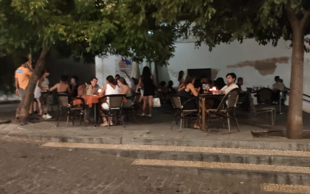 Al-Zahara exige al alcalde que actúe contra negocios hosteleros rebeldes