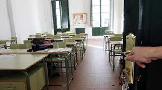 Poniente Sur denuncia las infrahumanas condiciones del centro de adultos del Parque Cruz Conde y apoya sus movilizaciones