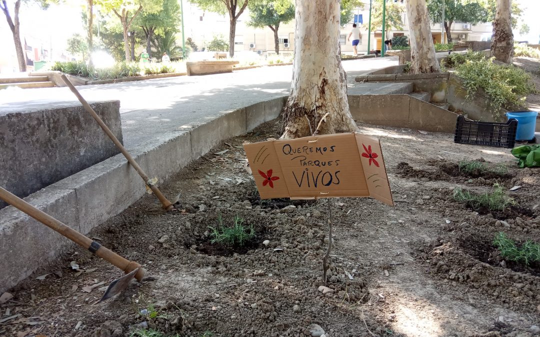 Sur se mueve por el clima reivindica la dignificación del Parque de verano de Guadalquivir
