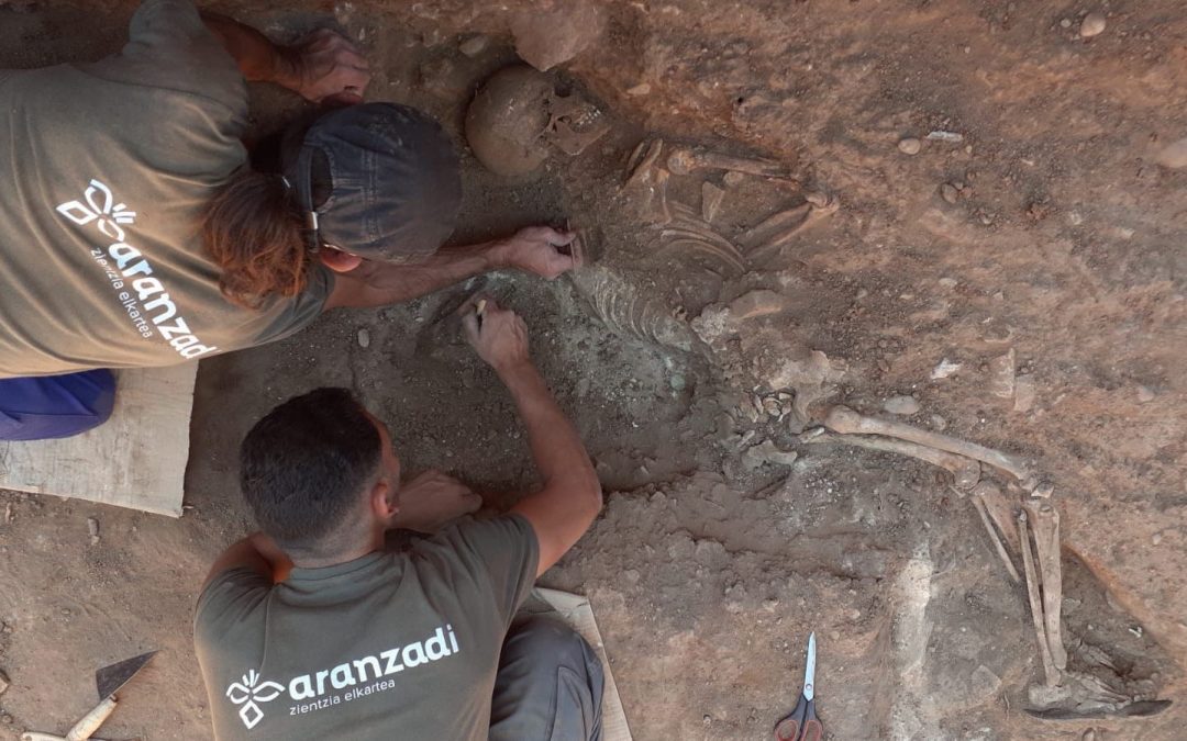 Rompiendo la mordaza de la memoria