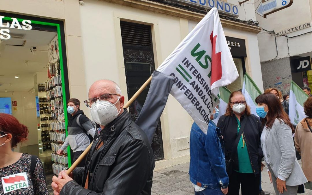 USTEA logra una histórica subida salarial rompiendo el corsé de la homologación salarial a la media estatal