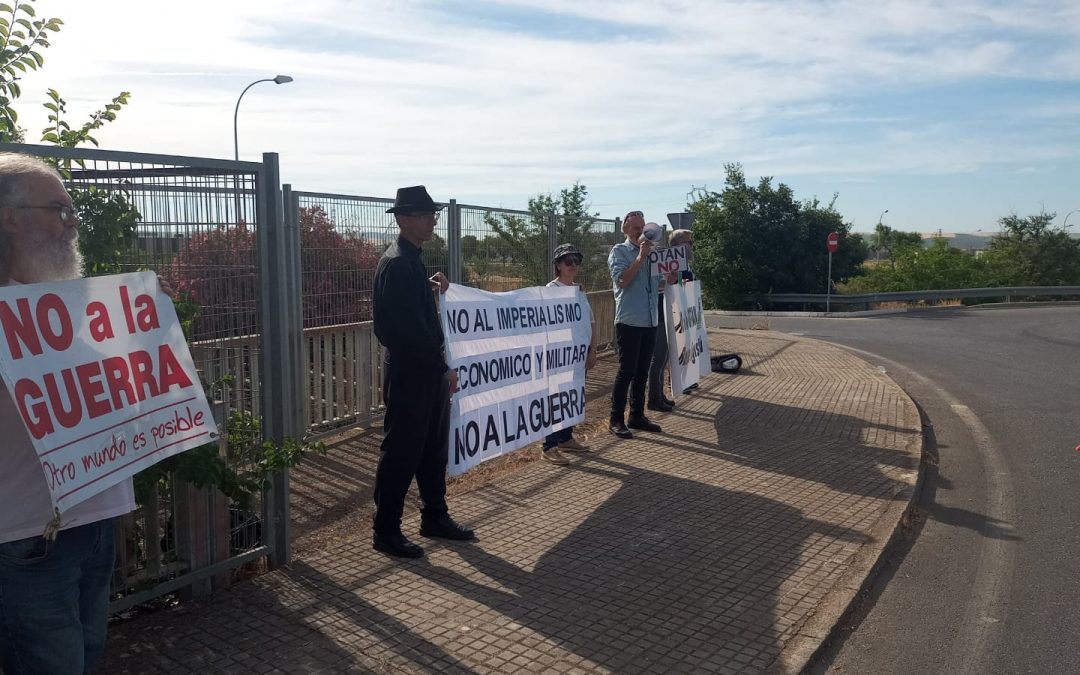 Tecnología, logística militar, productos de la tierra, Universidad y OTAN