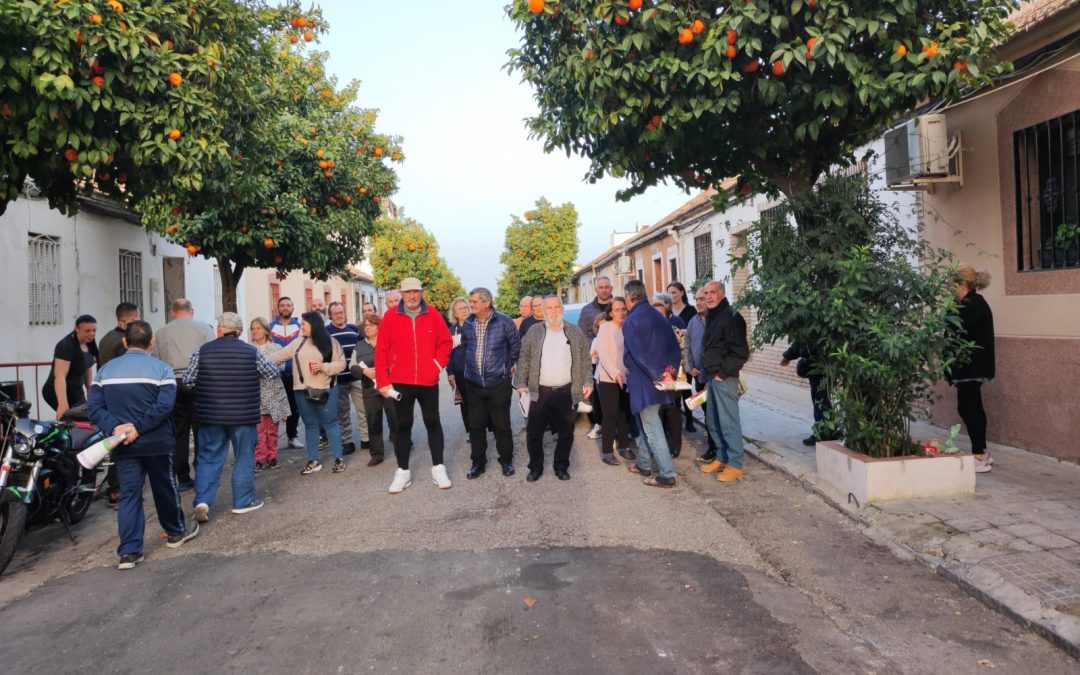 La vecindad del Campo de la Verdad muestra su hartazgo ante la falta de arreglos en sus calles