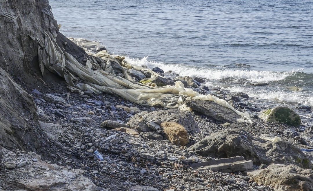 Ecologistas en Acción emite el informe Banderas Negras 2023