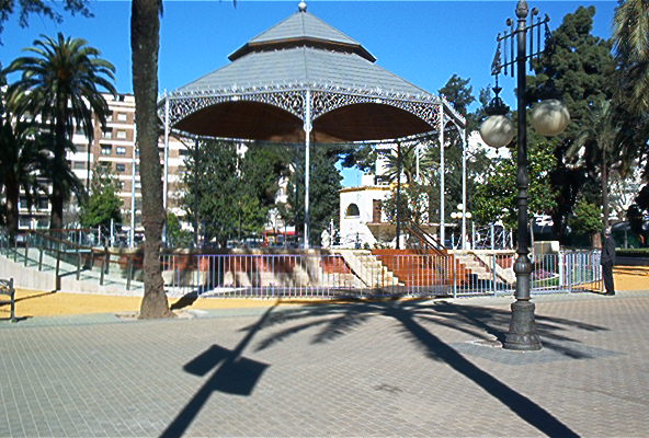 El Consejo del Movimiento Ciudadano solicita al Ayuntamiento el control de las concesiones municipales de espacios de hostelería