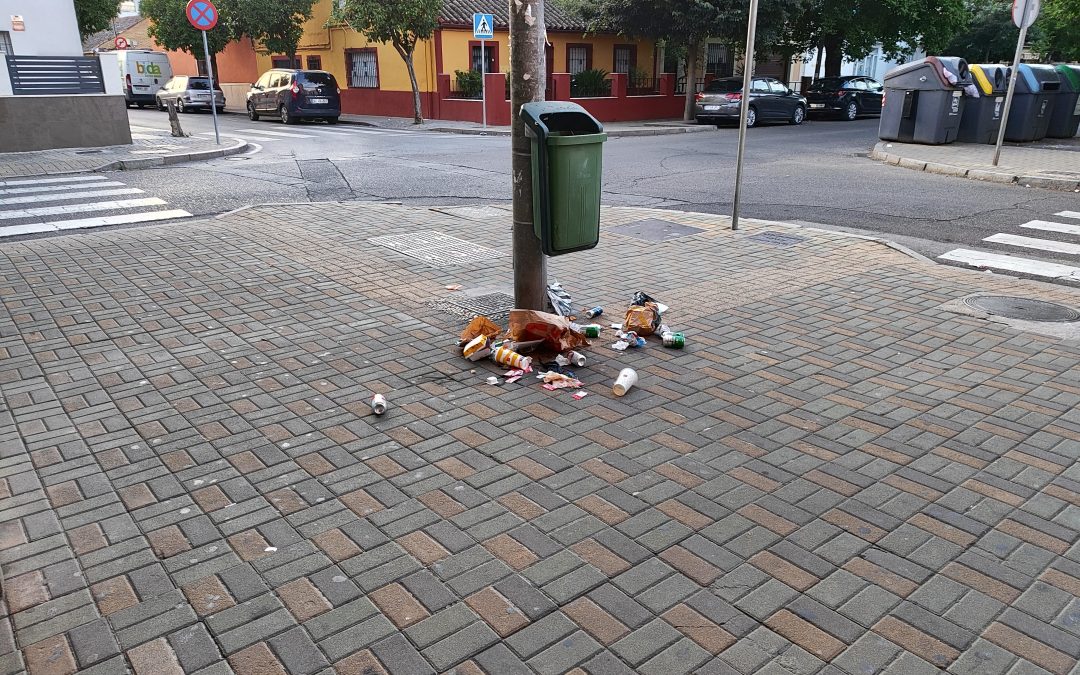 Al-Zahara hace suyas las denuncias vecinales por falta de limpieza en barrios