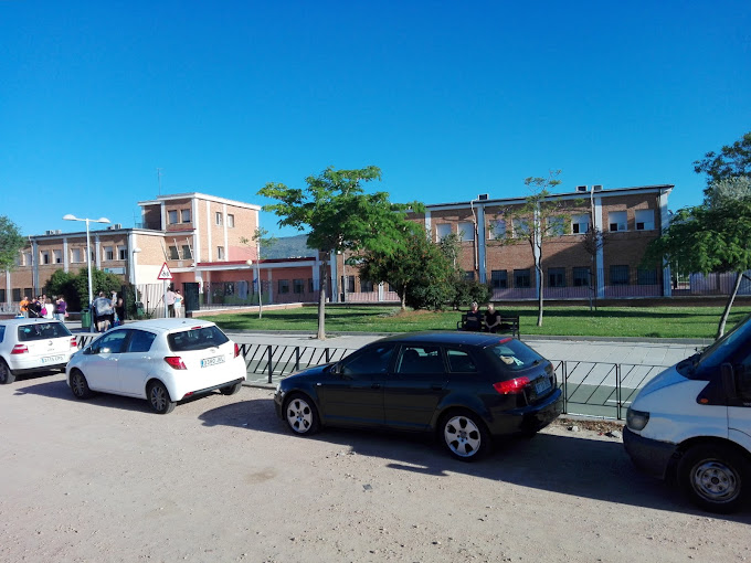 USTEA exige al delegado de educación de córdoba información sobre la propuesta de creación de un colegio rural que agrupe a los centros de Pedroche, Torrecampo y El Guijo