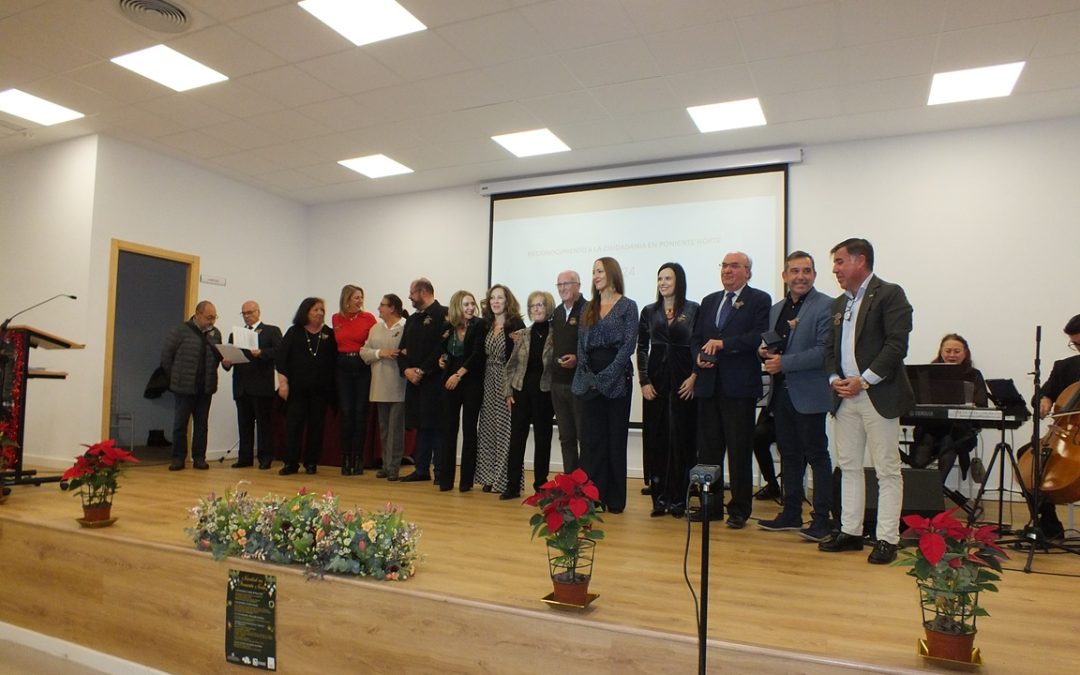 Poniente Norte premia la labor por el movimiento ciudadano
