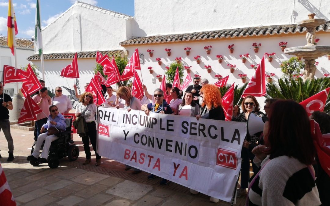 Las trabajadoras del Servicio de Ayuda a Domicilio de Palenciana se movilizan para luchar por sus derechos laborales