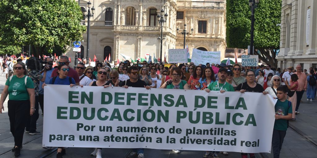 USTEA alerta del grave malestar docente en Andalucía y el deterioro de la Educación Publica